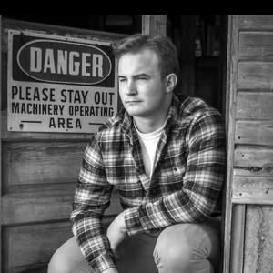 Meet your Posher, Zachary